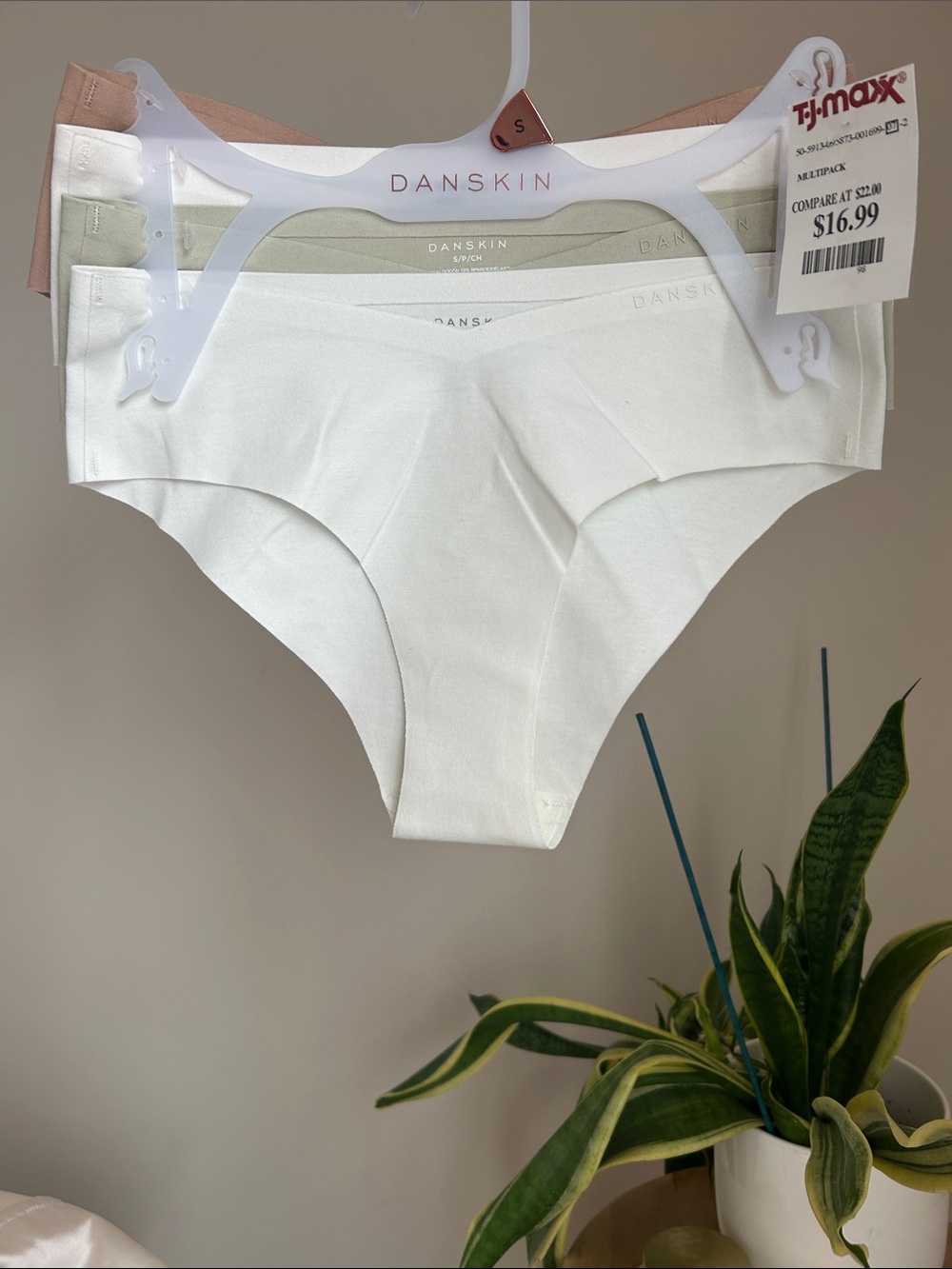 Danskin No Show V Front Bikini Underwear